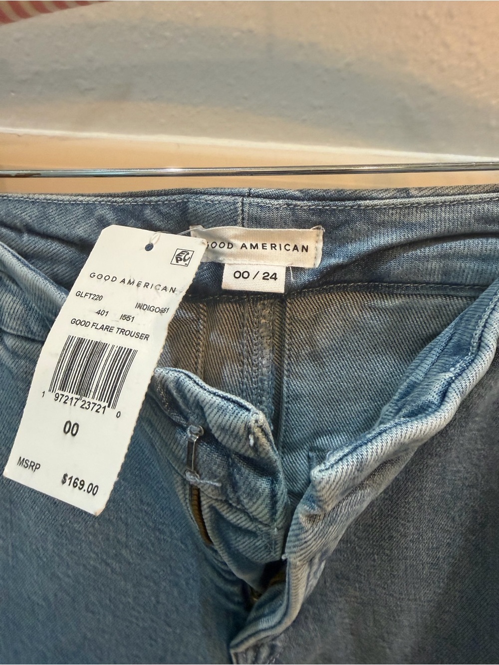 Good American Medium Wash Trouser Flared Jeans - Picture 2 of 5